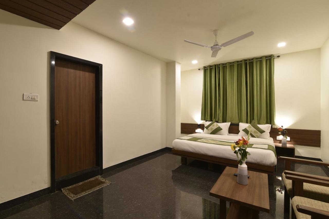Hotel Clove Bijāpur Exterior foto