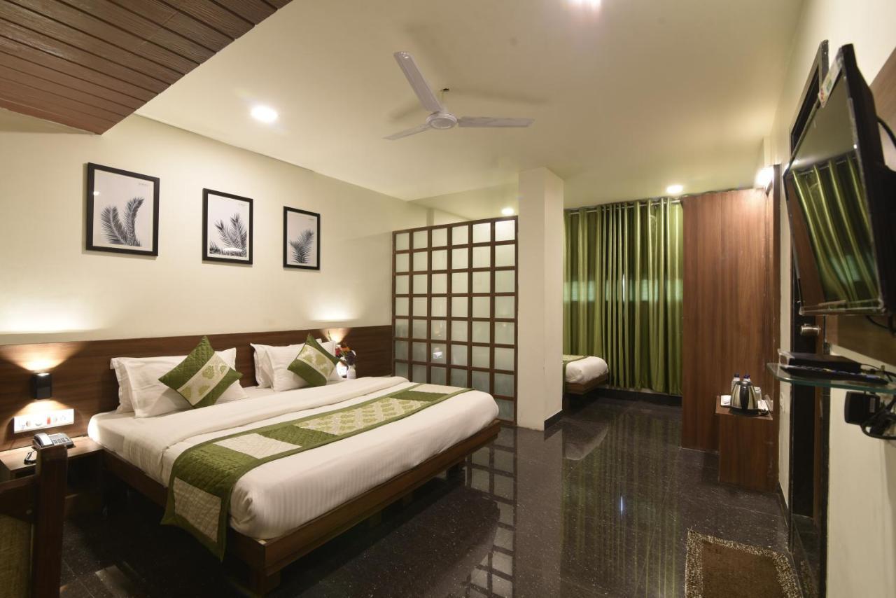 Hotel Clove Bijāpur Exterior foto